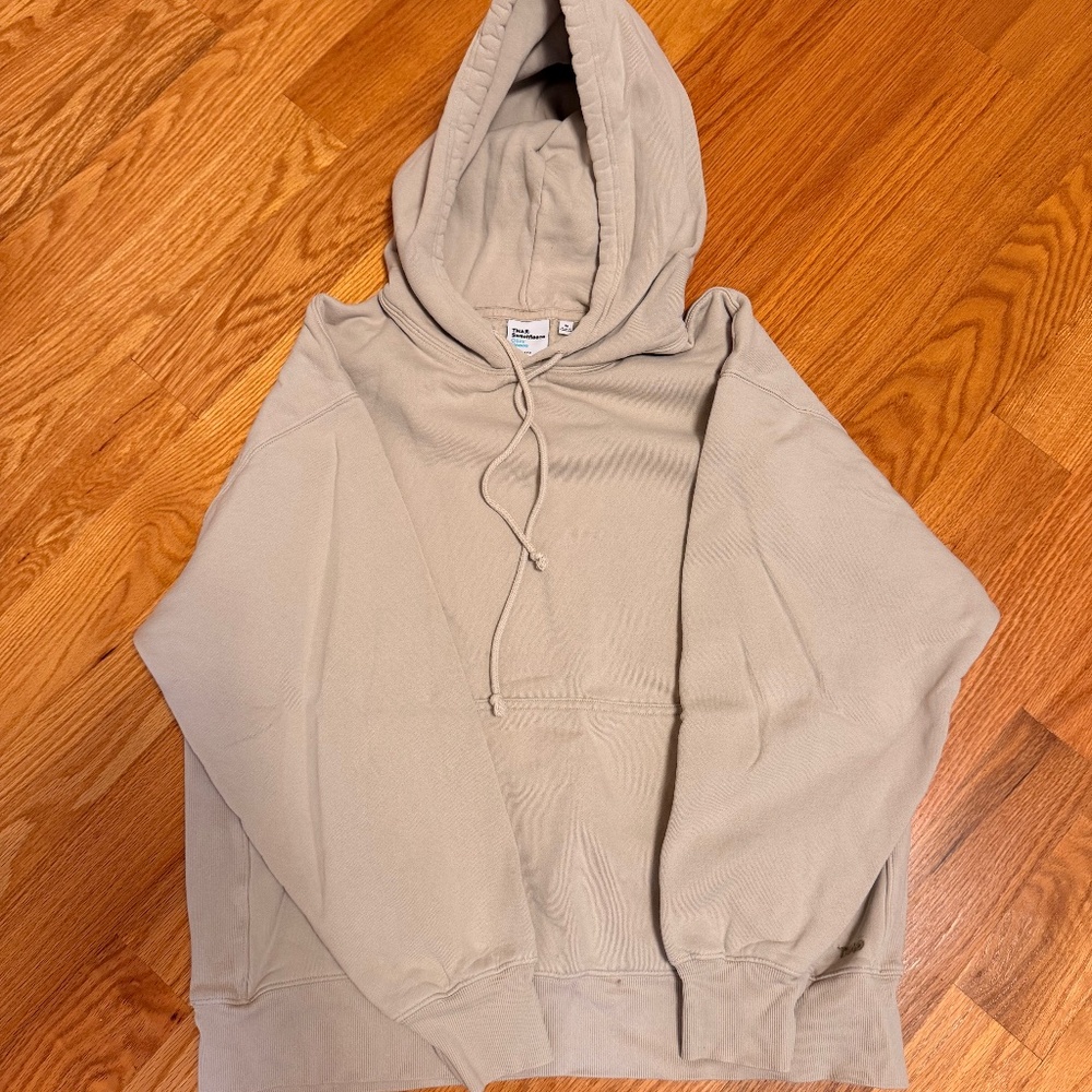 TNA Aritzia Cozy Sweatfleece Boyfriend Hoodie Size M.